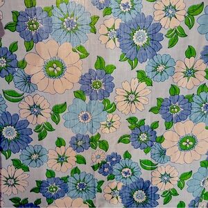 Fieldcrest Floral Fabric - Approximately 7.8 ft x 5.8 ft